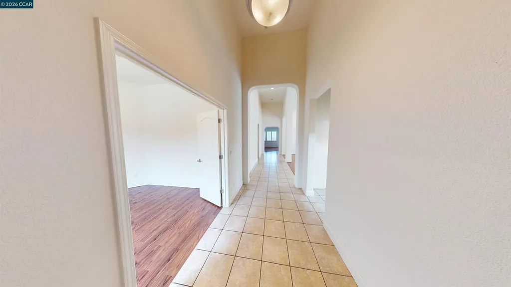 2000 Cinnamon Ridge Oakley CA 94561