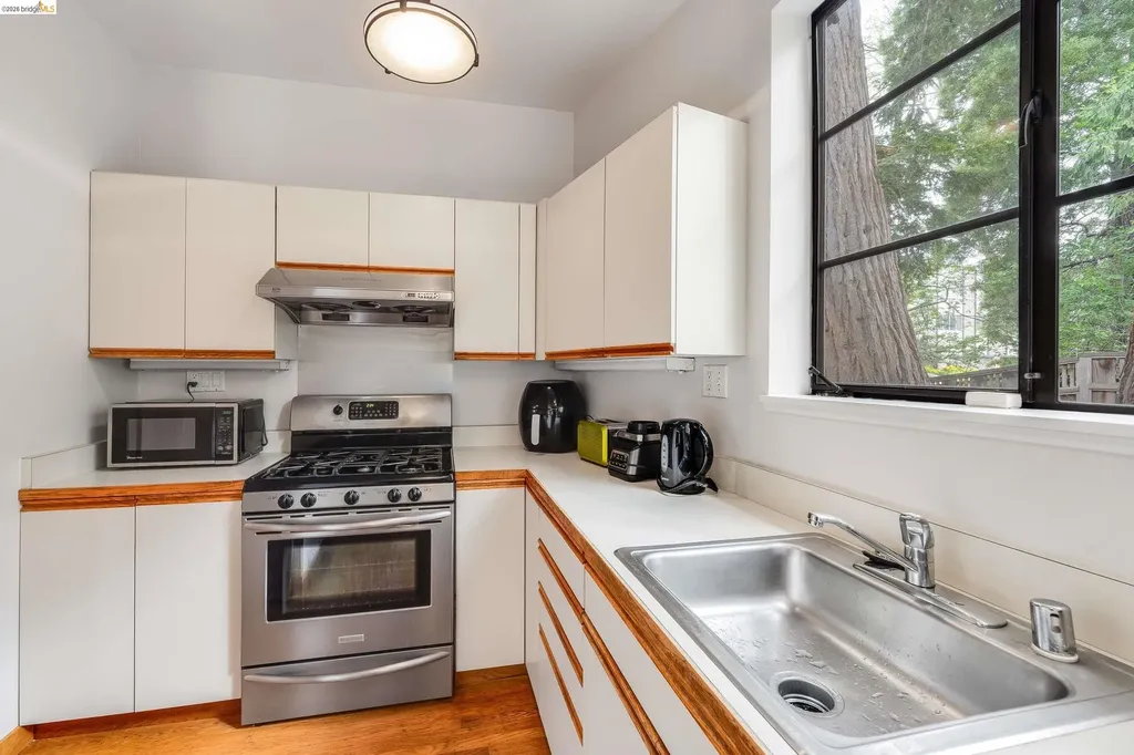 2316 Blake Street Berkeley CA 94704