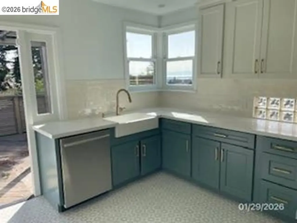 4224 Lincoln Avenue Oakland CA 94602