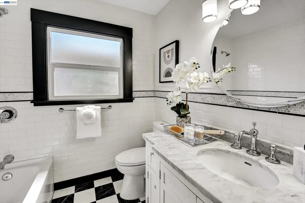4241 Suter Street Oakland CA 94619