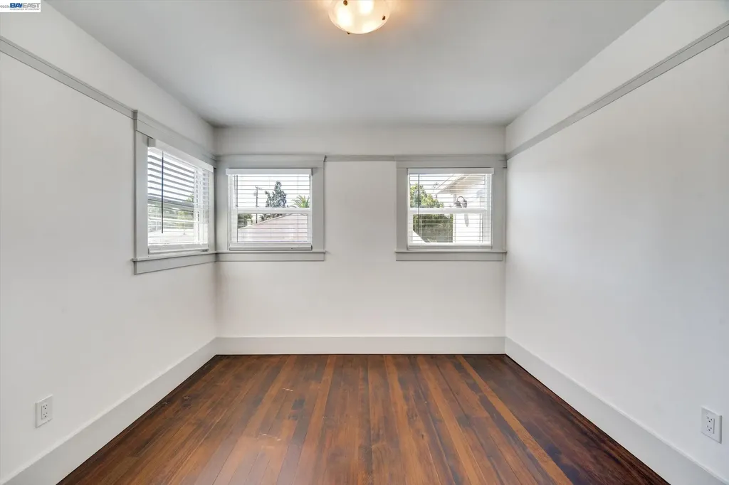 4241 Suter Street Oakland CA 94619