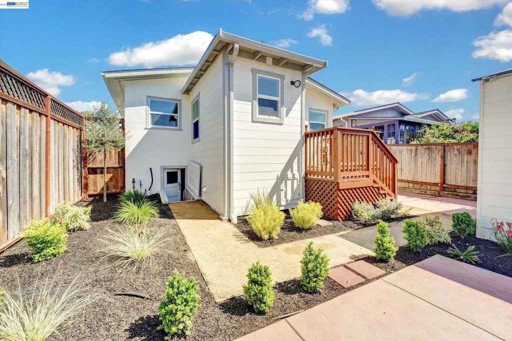 4241 Suter Street Oakland CA 94619