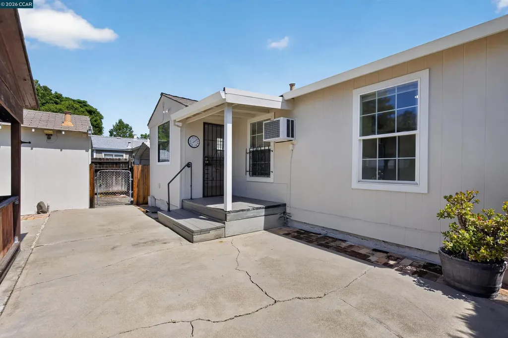 2406 D Street Antioch CA 94509