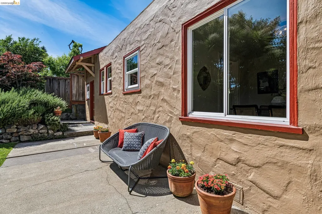 5705 Panama Avenue Richmond CA 94804