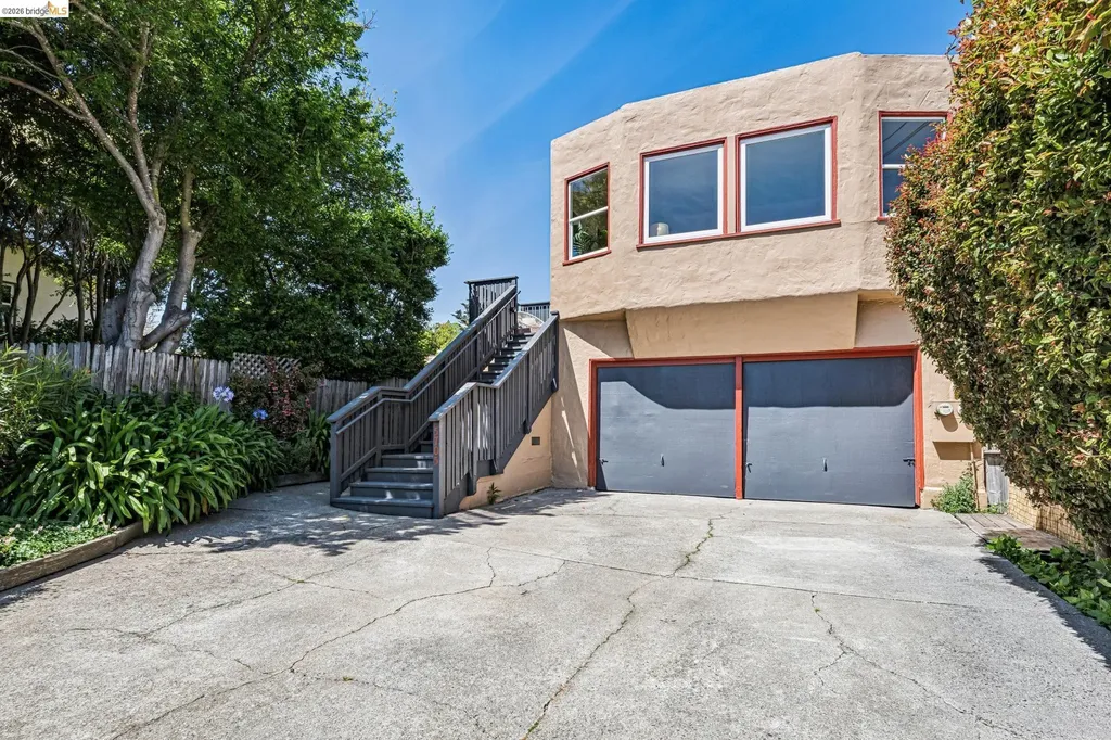 5705 Panama Avenue Richmond CA 94804
