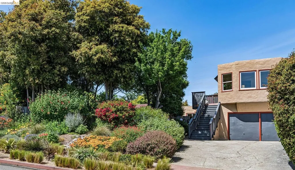 5705 Panama Avenue Richmond CA 94804