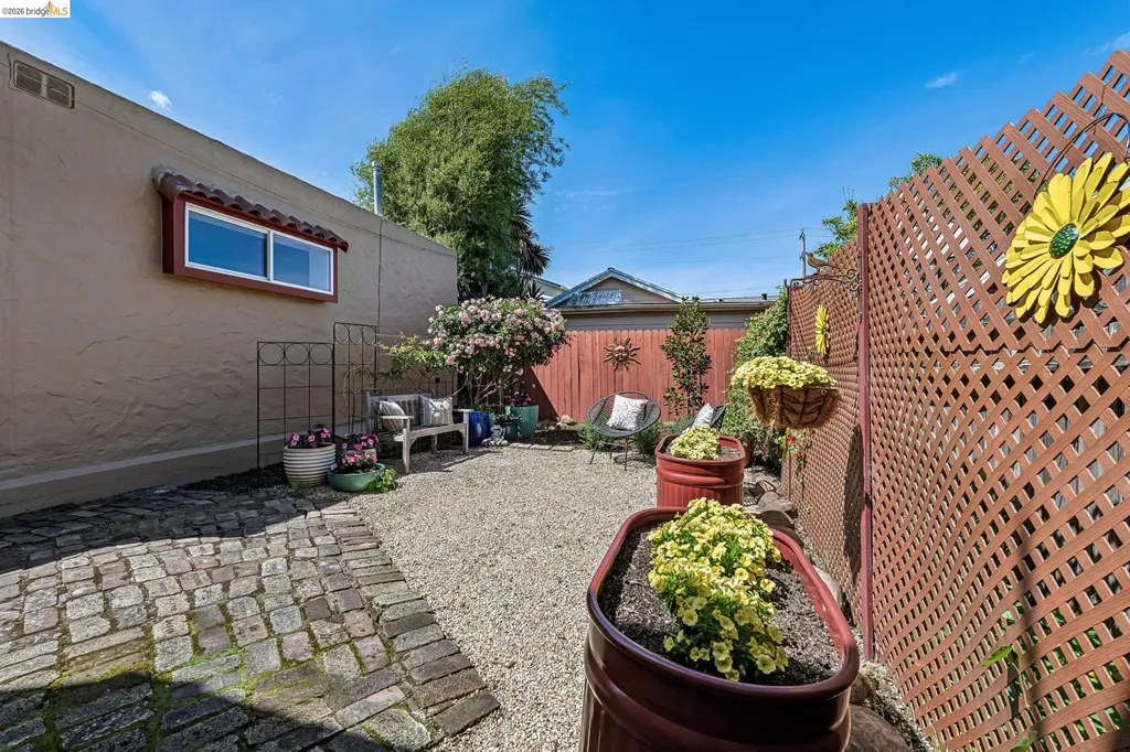 5705 Panama Avenue Richmond CA 94804