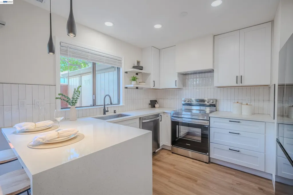 6151 Joaquin Murieta Avenue Newark CA 94560