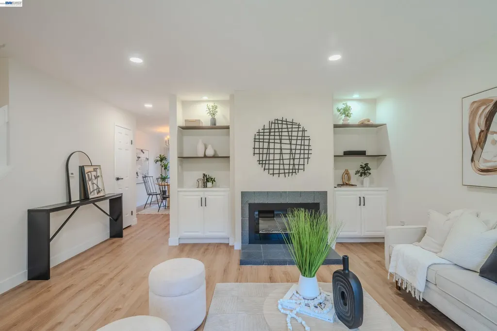 6151 Joaquin Murieta Avenue Newark CA 94560