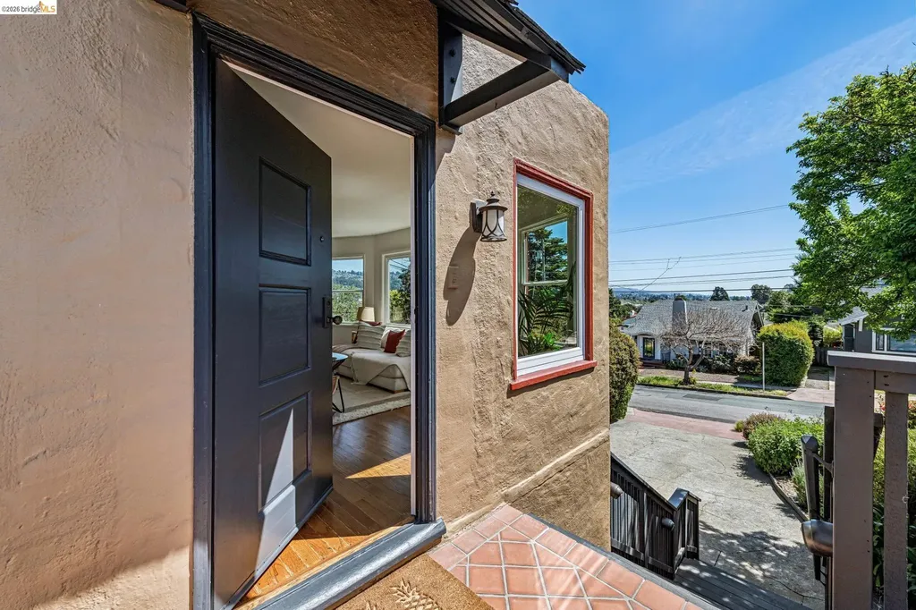 5705 Panama Avenue Richmond CA 94804