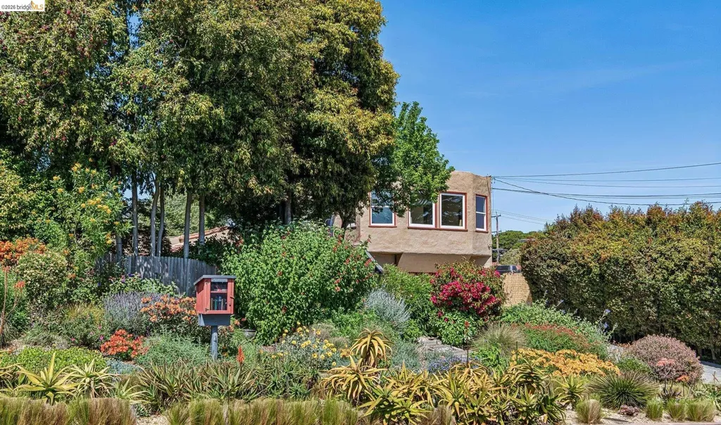 5705 Panama Avenue Richmond CA 94804
