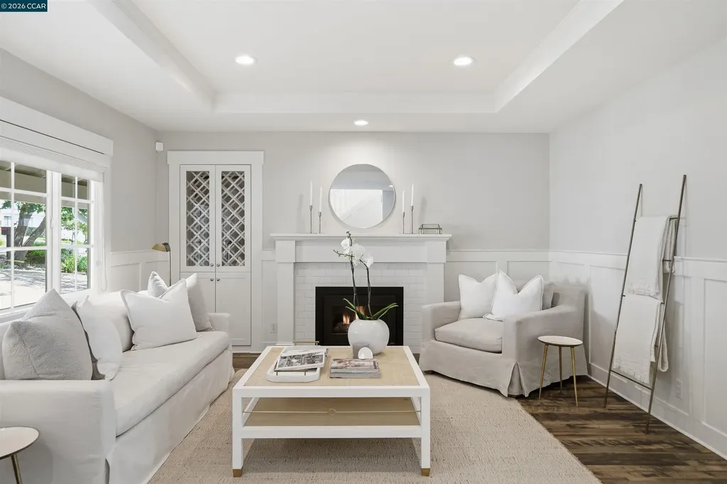 246 Overhill Road Orinda CA 94563