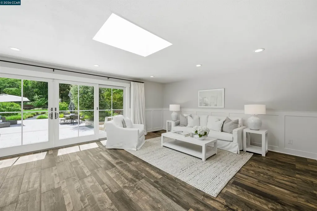 246 Overhill Road Orinda CA 94563