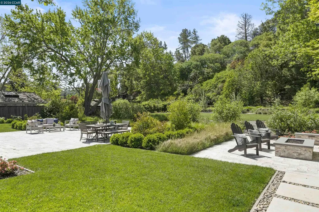 246 Overhill Road Orinda CA 94563