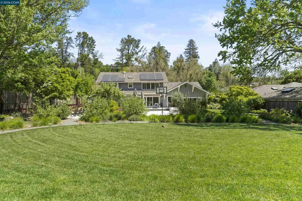 246 Overhill Road Orinda CA 94563