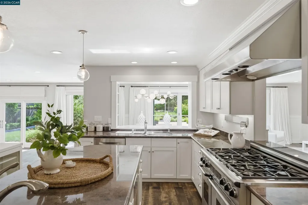 246 Overhill Road Orinda CA 94563