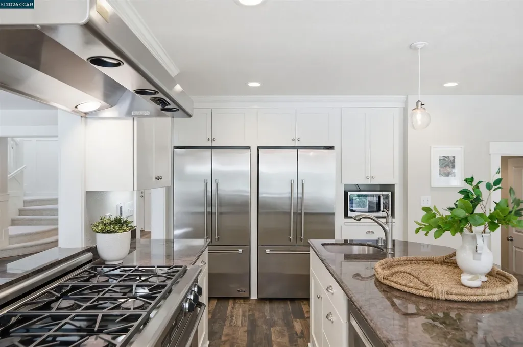 246 Overhill Road Orinda CA 94563