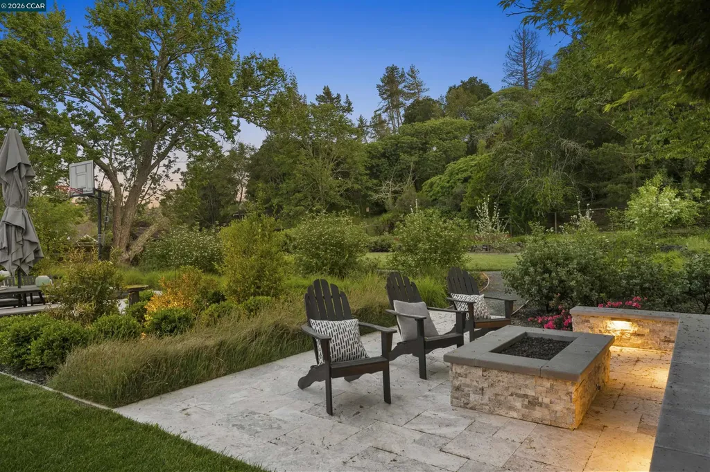 246 Overhill Road Orinda CA 94563