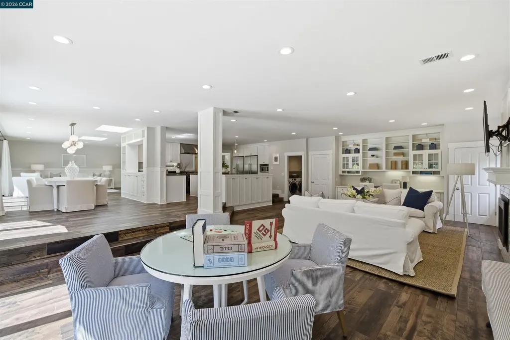 246 Overhill Road Orinda CA 94563