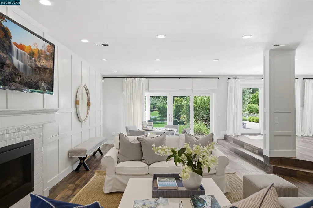 246 Overhill Road Orinda CA 94563