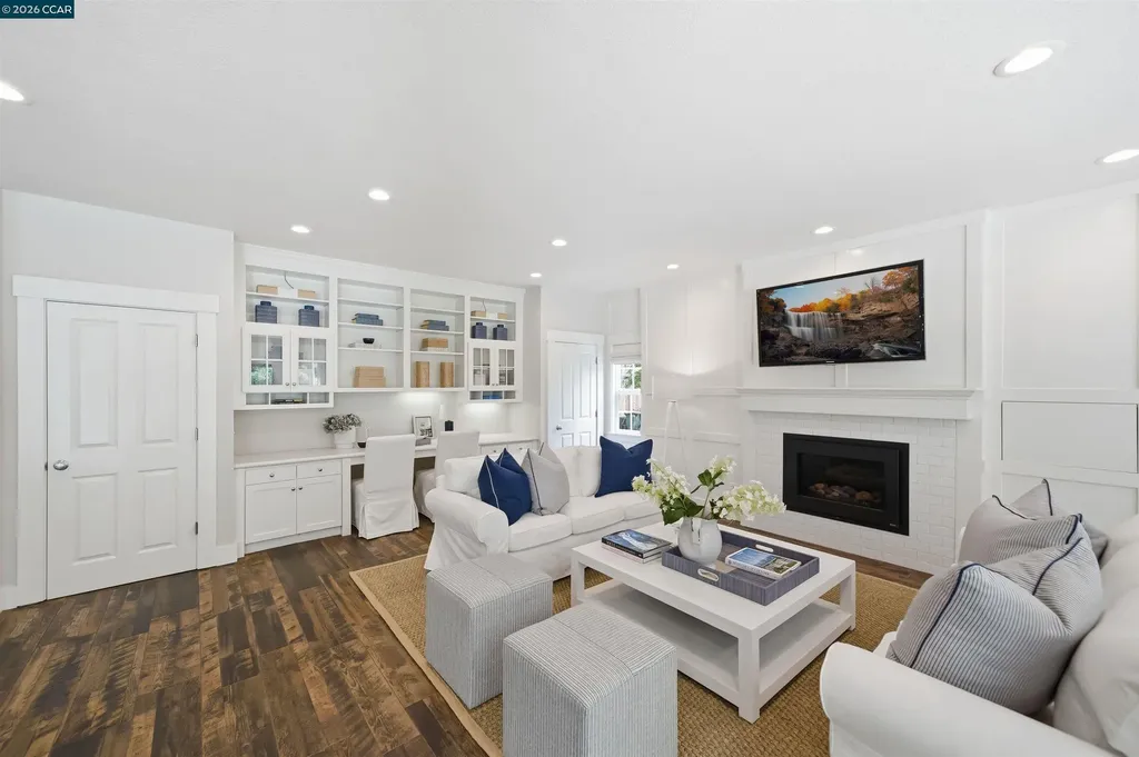 246 Overhill Road Orinda CA 94563