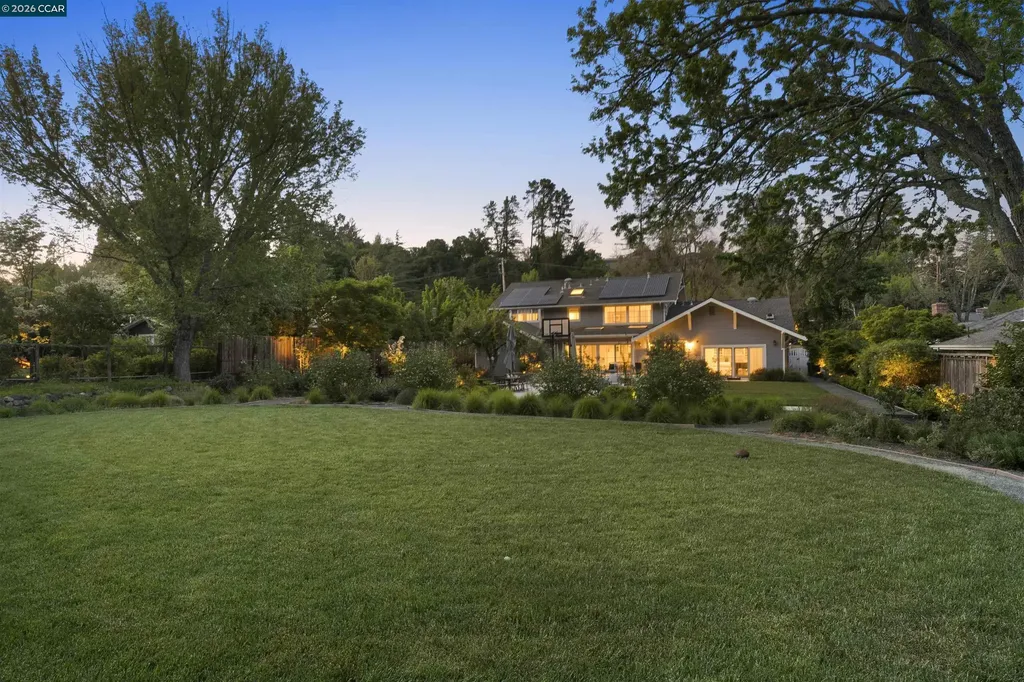 246 Overhill Road Orinda CA 94563