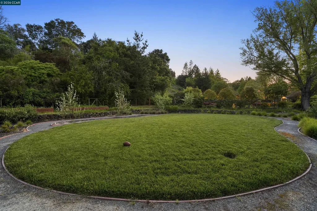 246 Overhill Road Orinda CA 94563