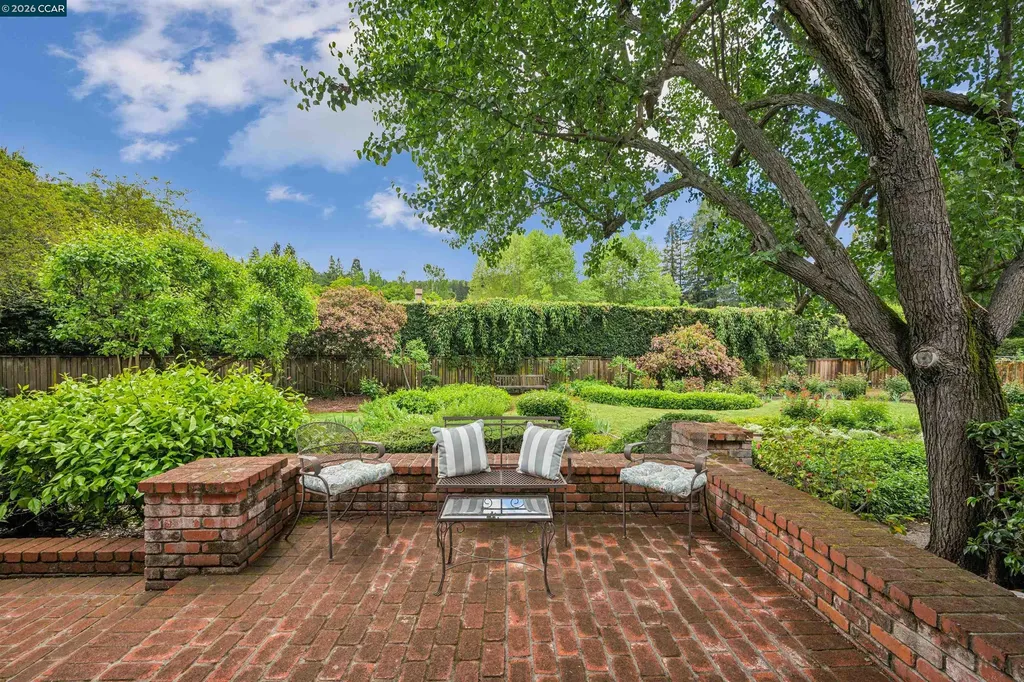3814 Happy Valley Road Lafayette CA 94549