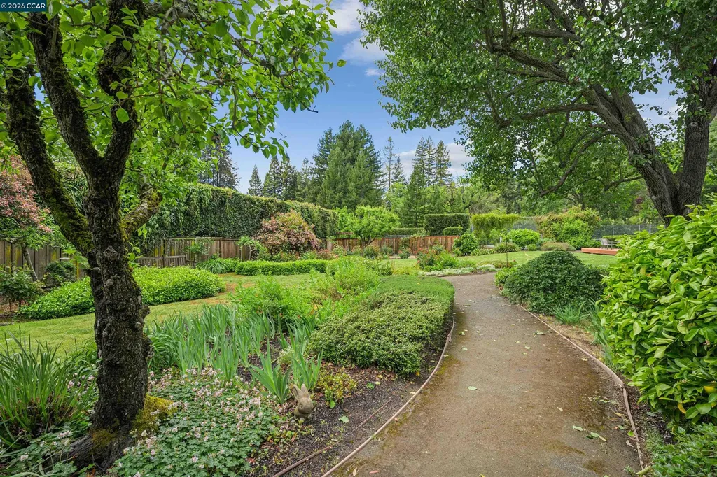 3814 Happy Valley Road Lafayette CA 94549