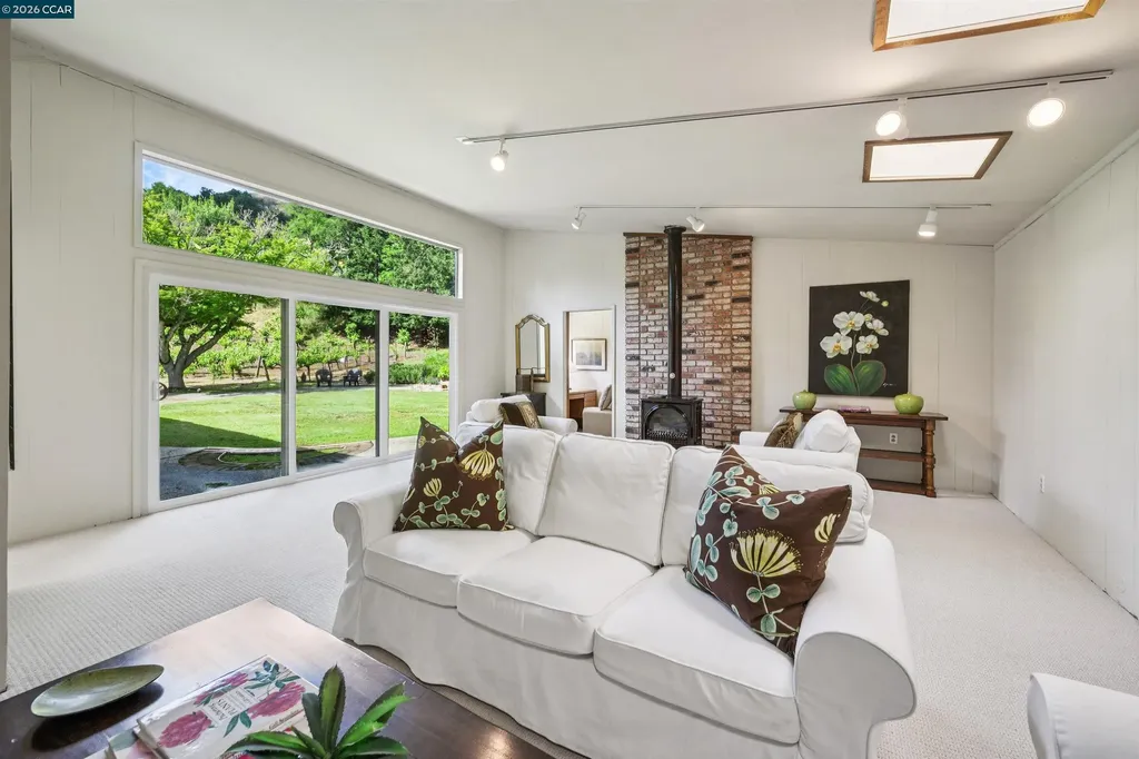3814 Happy Valley Road Lafayette CA 94549