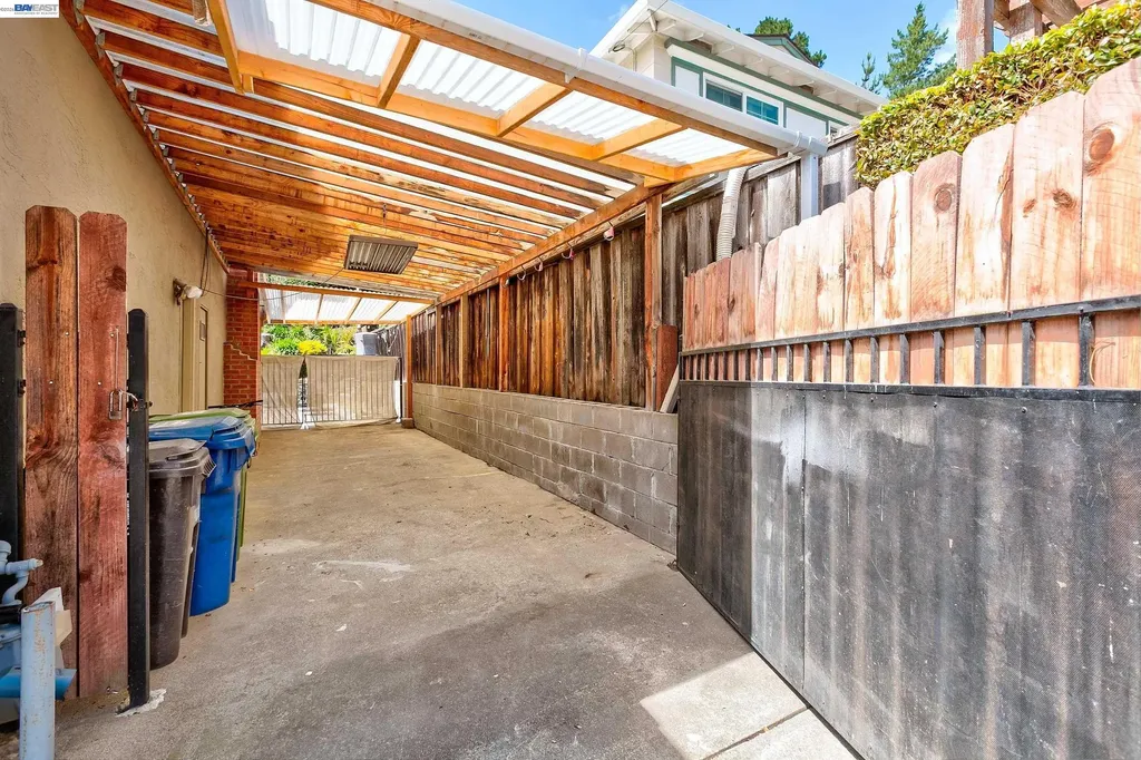 5800 Cold Water Drive Castro Valley CA 94552