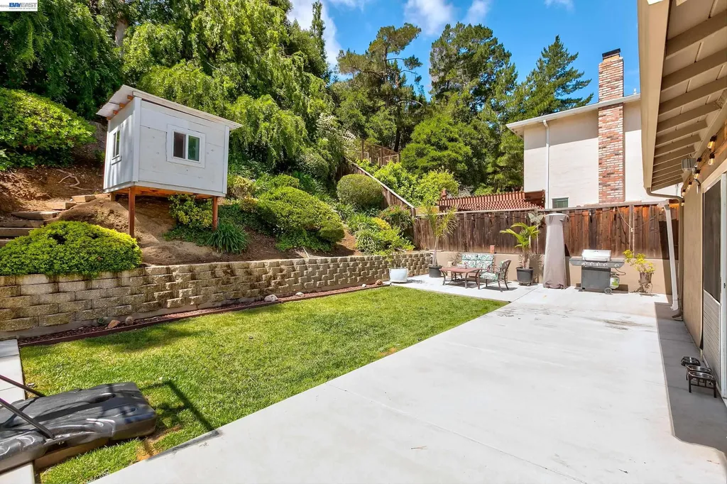 5800 Cold Water Drive Castro Valley CA 94552