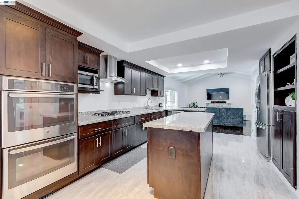 5800 Cold Water Drive Castro Valley CA 94552