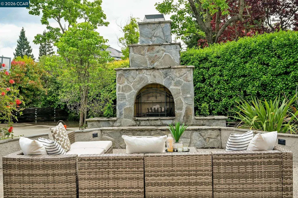135 Crestridge Drive Danville CA 94506