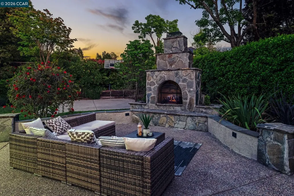 135 Crestridge Drive Danville CA 94506