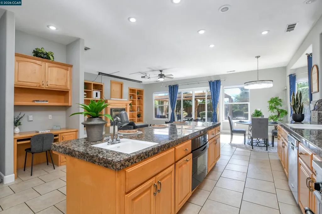 204 Chaps Court Oakley CA 94561