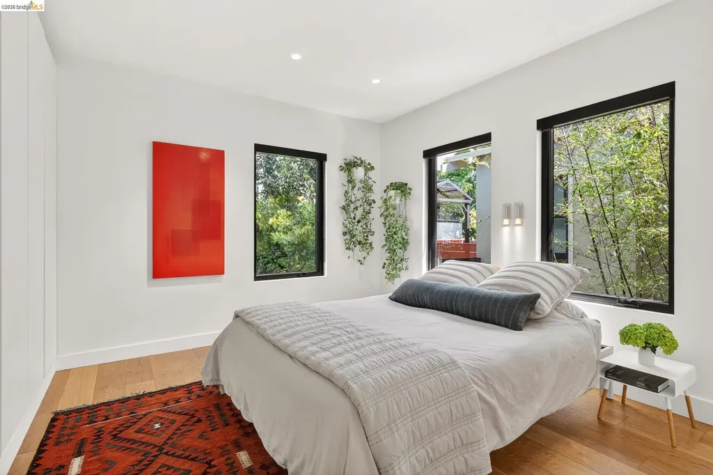 2155 Emerson Street Berkeley CA 94705
