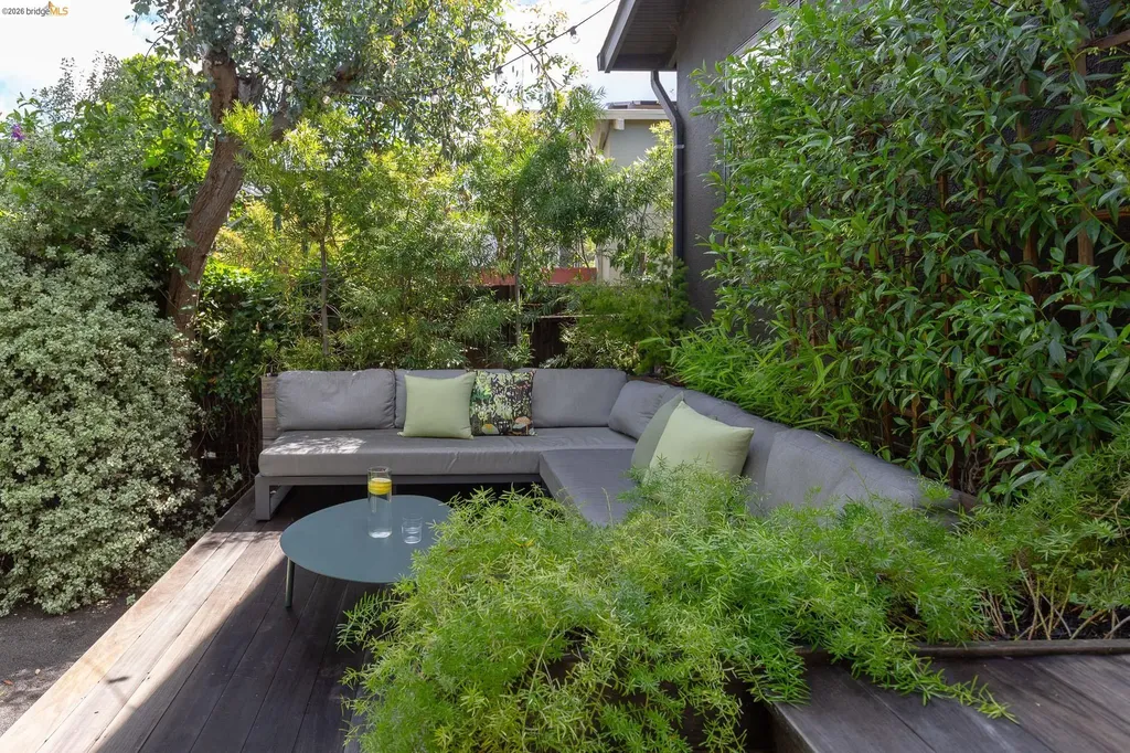 2155 Emerson Street Berkeley CA 94705