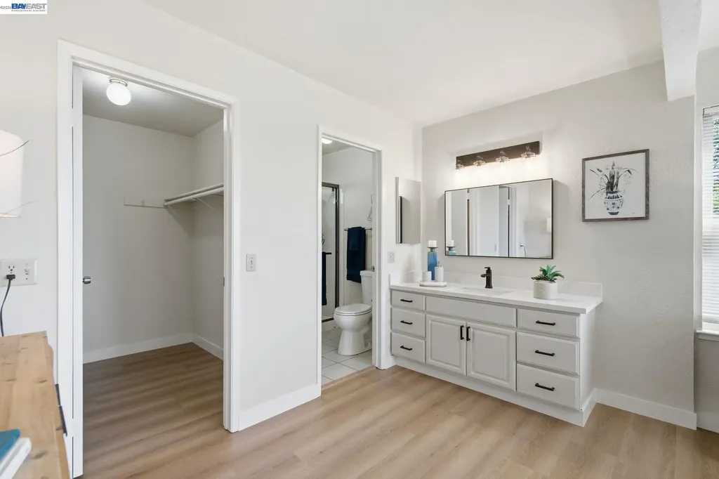 27966 El Portal Drive Hayward CA 94542