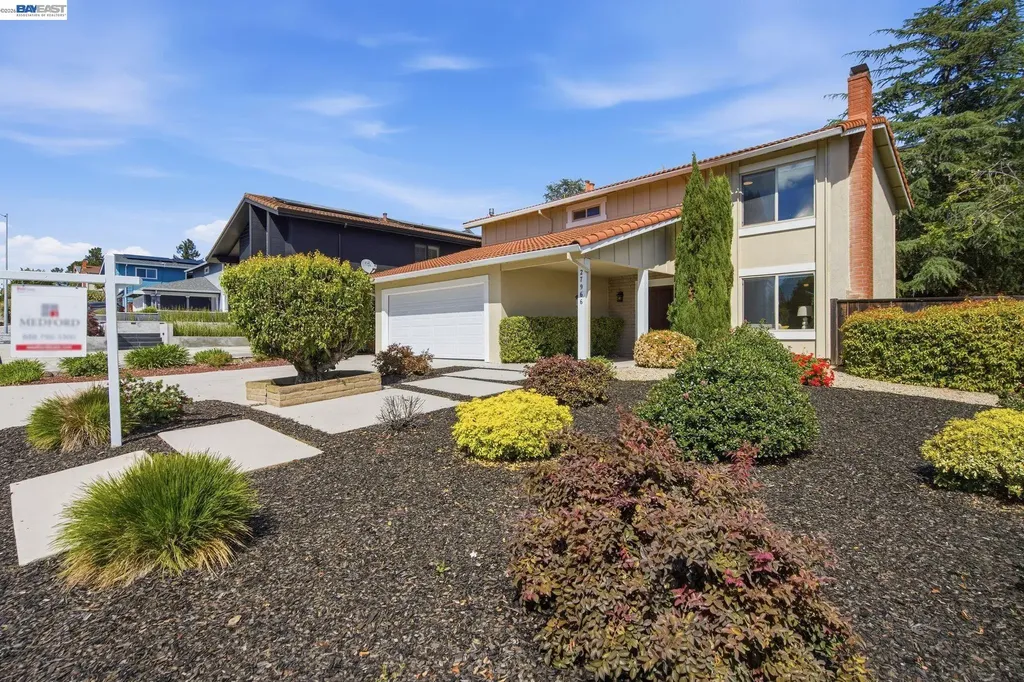 27966 El Portal Drive Hayward CA 94542