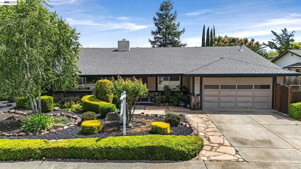 1926 Neptune Road Livermore CA 94550