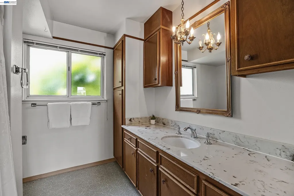 1926 Neptune Road Livermore CA 94550