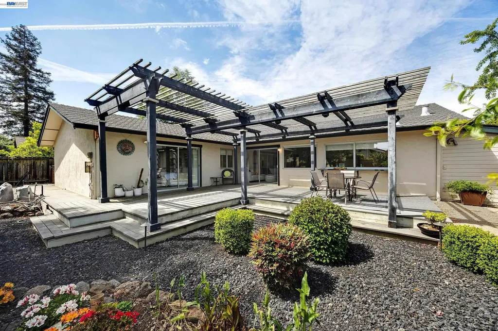 1926 Neptune Road Livermore CA 94550