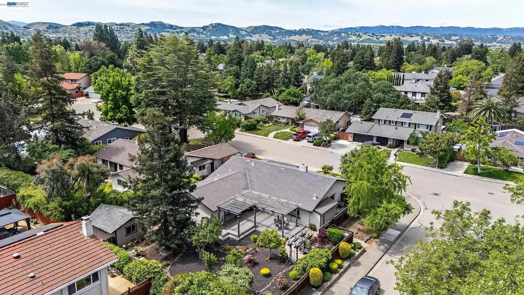 1926 Neptune Road Livermore CA 94550