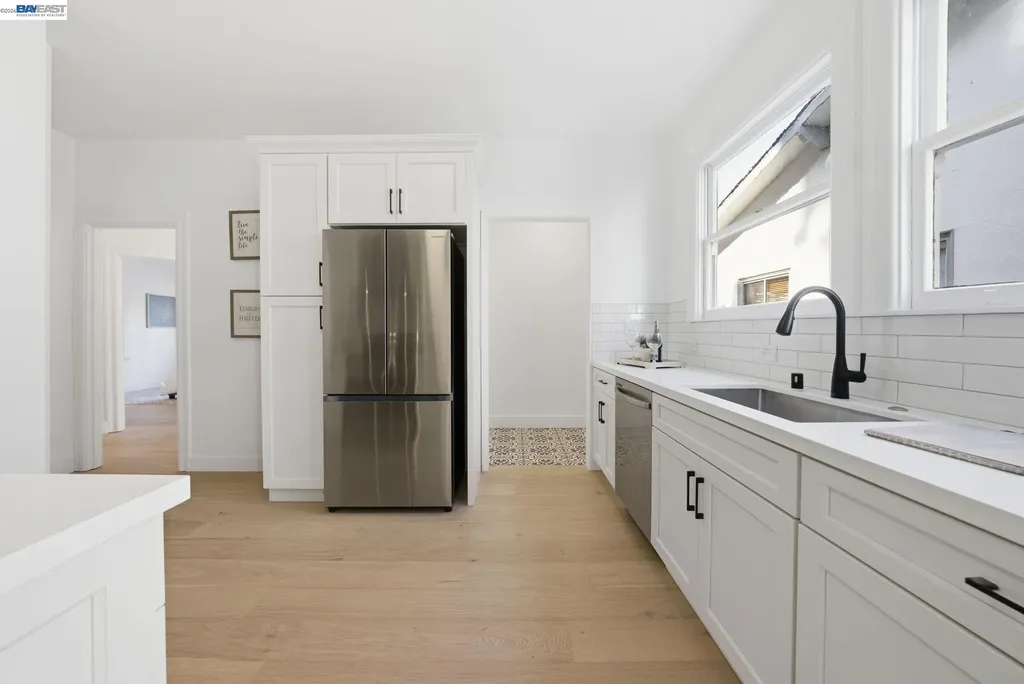 661 Brookwood Place Oakland CA 94610