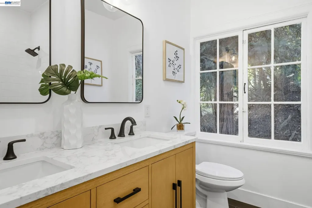 661 Brookwood Place Oakland CA 94610