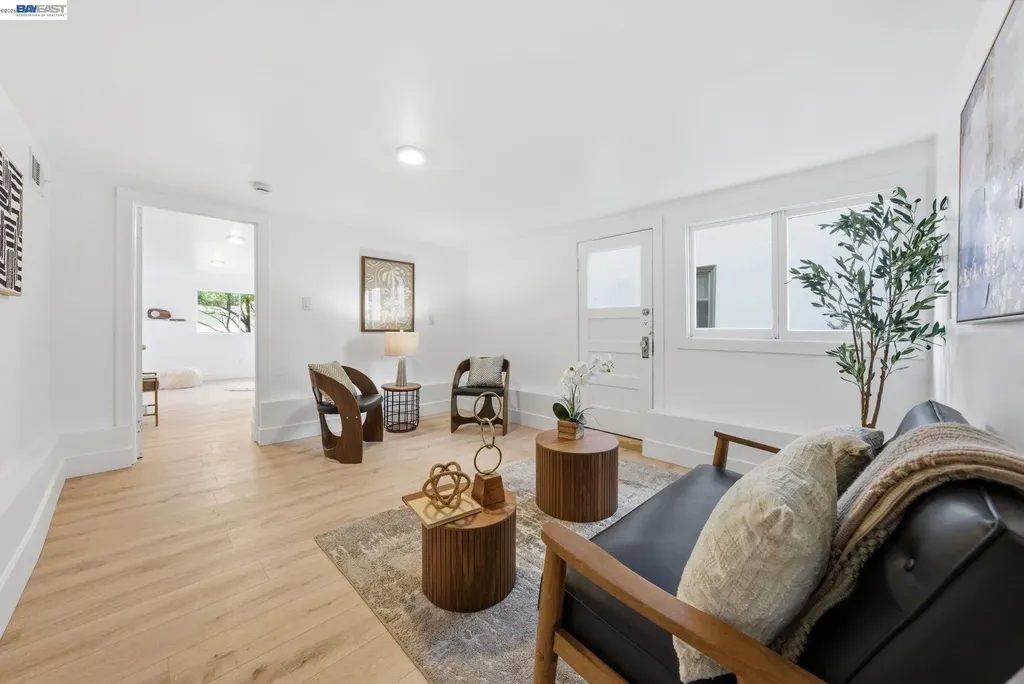 661 Brookwood Place Oakland CA 94610