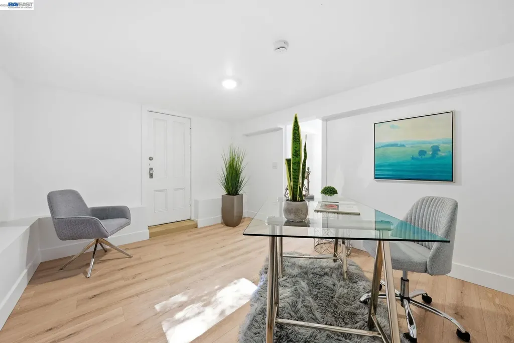 661 Brookwood Place Oakland CA 94610