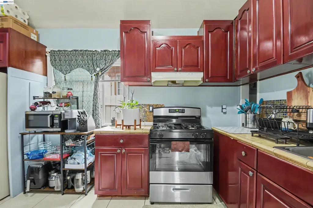1536 Garvin Avenue Richmond CA 94801