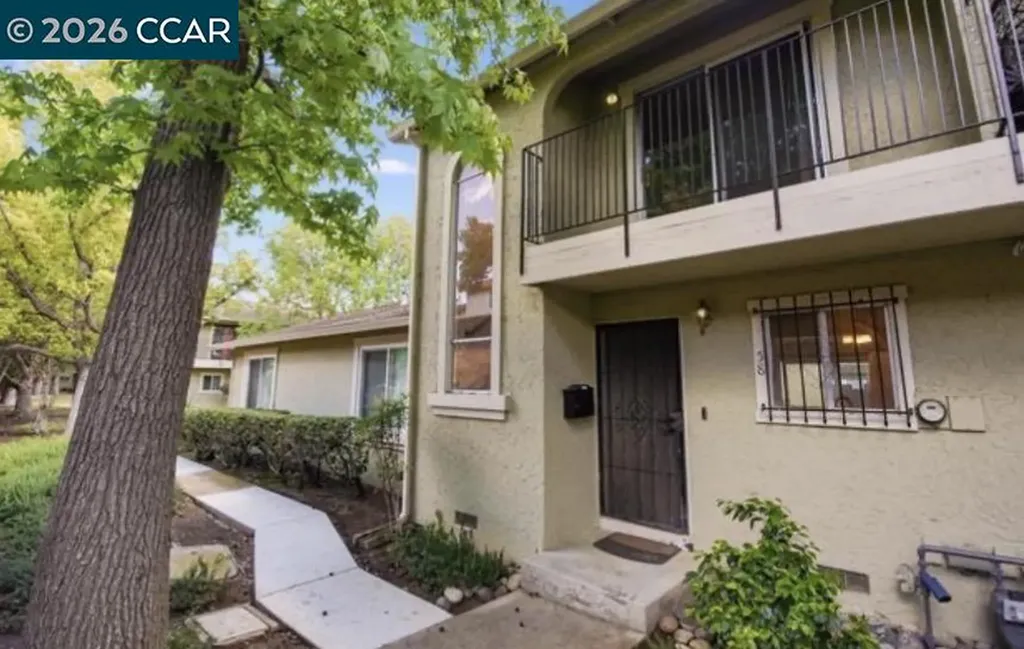 58 Meadowbrook Avenue Pittsburg CA 94565